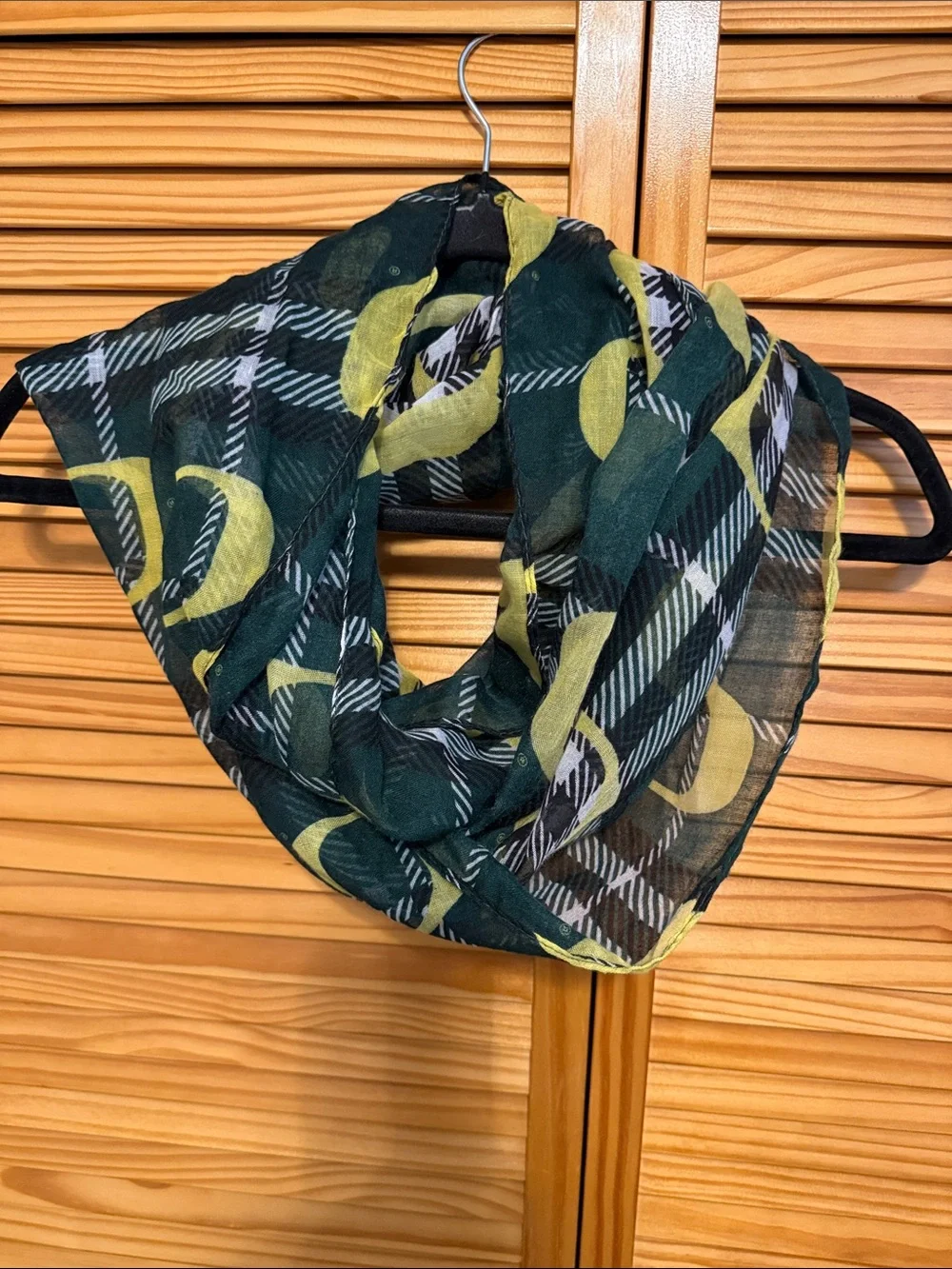 University of Oregon Green and Yellow Patterned Scarf